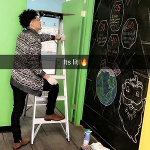 Meet your Posher, Robert